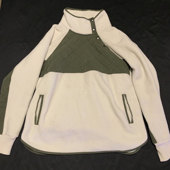 Abercrombie & Fitch Tops - Abercrombie & Fitch Asymmetrical Sweatshirt Snap Up Fleece Green White